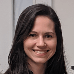 Dra. Renata Assis Azeredo de Andrade<small><br><font color=gray>Médica Radiologista</font></small><br><br>